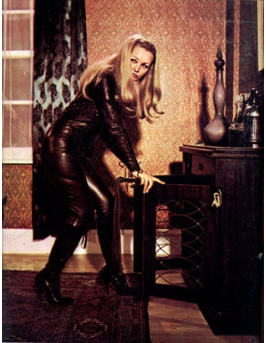 Bizarre Life Vol.1 No.09