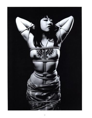 Body Play Vol.5 No.1