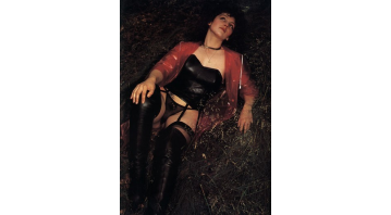 Shiny International Housewife Edition No.10