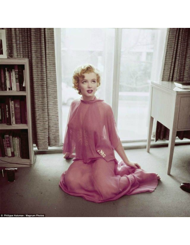 Marilyn by Magnum