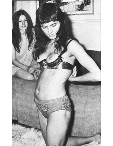 Flatmates No.05 © RamBooks