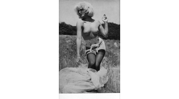 Strip Lingerie No.65 © RamBooks