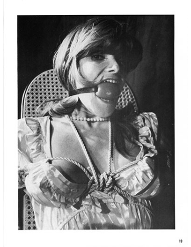 Knots & Kinks No.05 © RamBooks