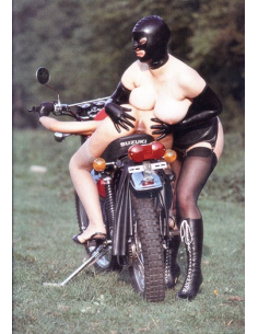 Amazons Extra No.11 © RamBooks 2