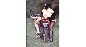 Amazons Extra No.11 © RamBooks