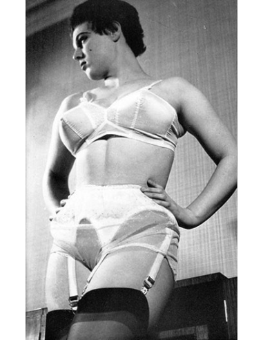 Her No.24 © RamBooks