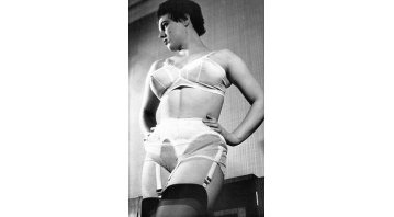 Her No.24 © RamBooks